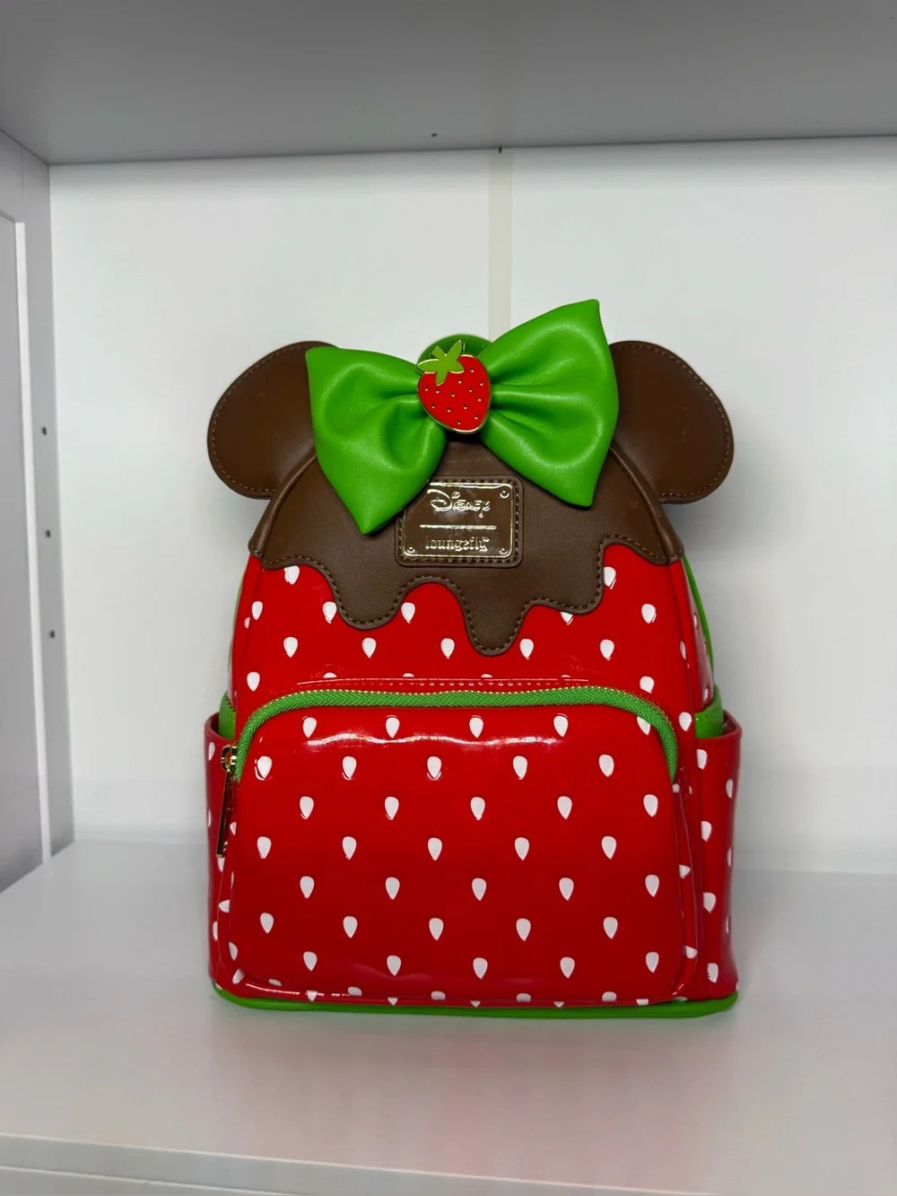 Loungefly Disney Minnie Chocolate Strawberry Scented Mini Backpack NWT